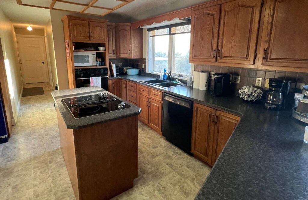 Fox Valley Lodge Kitchen